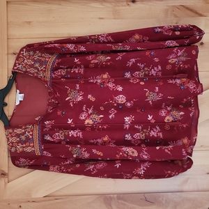 Cute shear paisley top